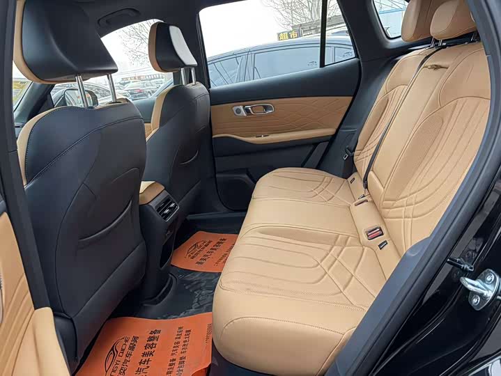 Фото 6 - Geely Galaxy Starship 7