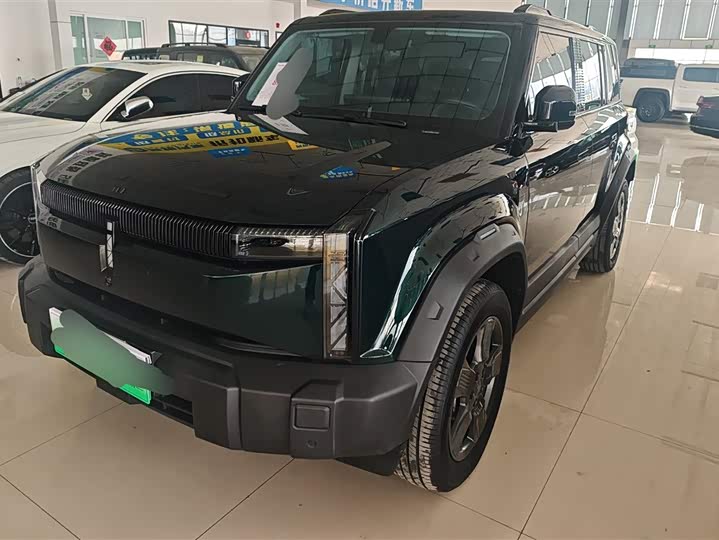 Фото 1 - Chery iCar 03