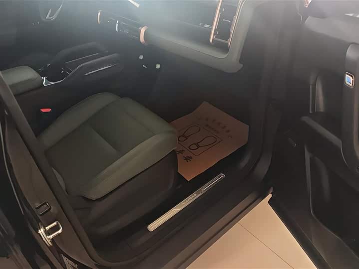 Фото 8 - Chery iCar 03