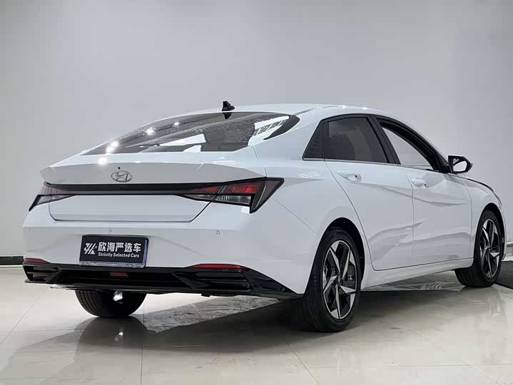 Фото 4 - Hyundai Elantra N line