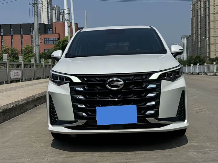 Фото 2 - GAC Trumpchi M6
