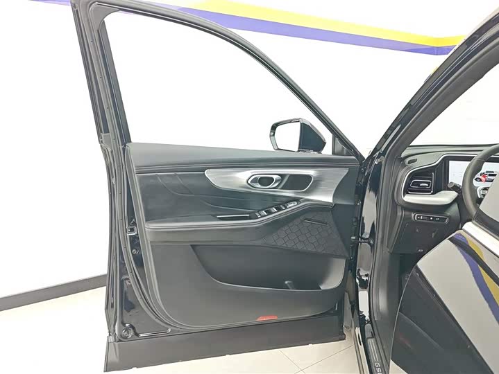 Фото 7 - GAC Trumpchi GS8