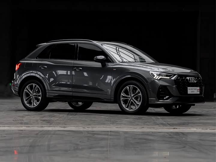 Фото 3 - Audi Q3