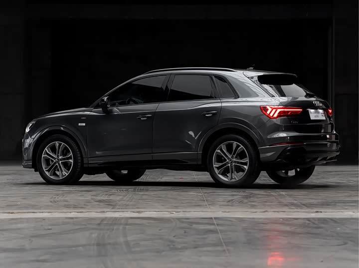 Фото 5 - Audi Q3