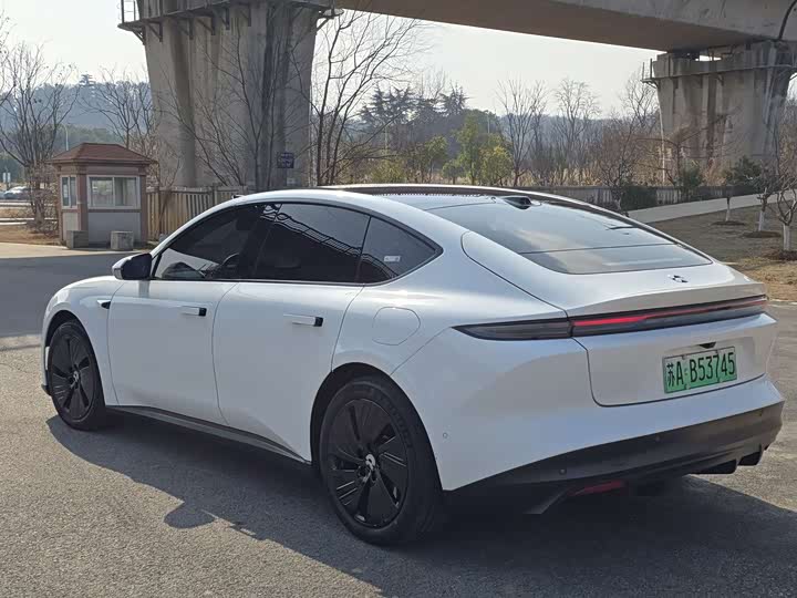 Фото 7 - Nio ET5