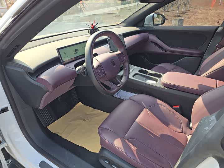 Фото 9 - Nio ET5