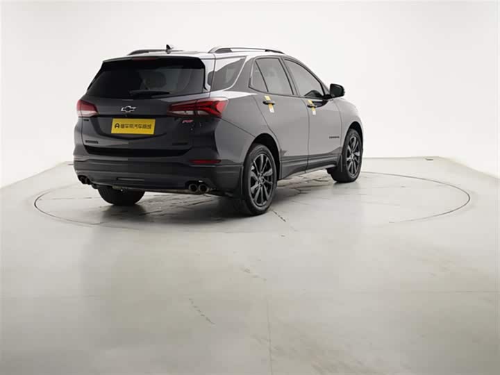 Фото 8 - Chevrolet Equinox