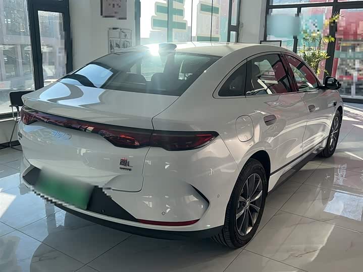 Фото 5 - BYD Qin L