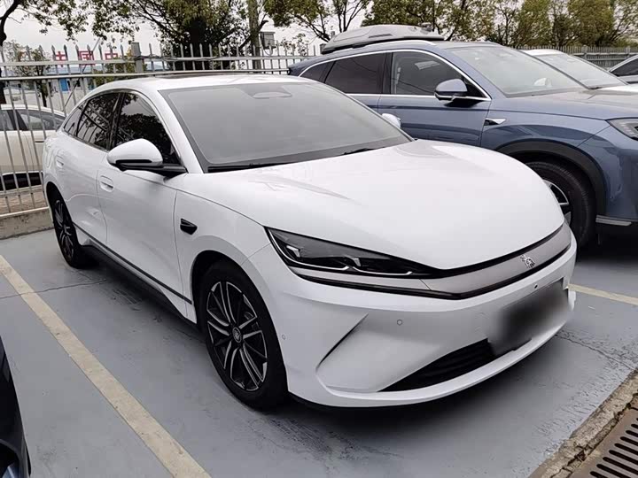 Фото 4 - BYD Qin L