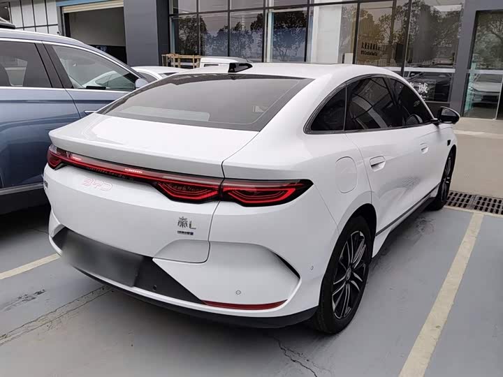 Фото 7 - BYD Qin L