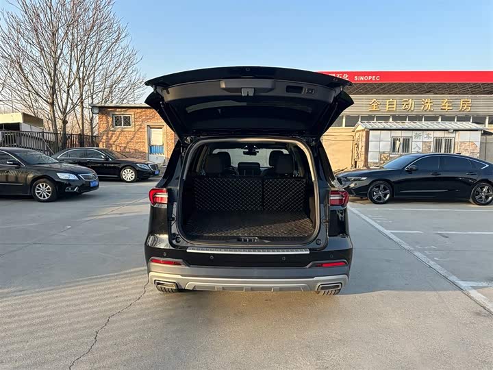 Фото 8 - Ford Equator