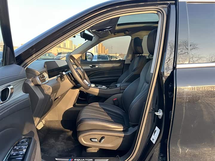 Фото 9 - Ford Equator