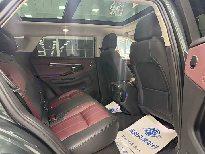 Фото 6 - Land Rover Range Rover Evoque L