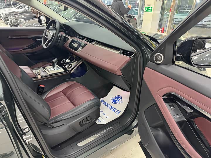 Фото 7 - Land Rover Range Rover Evoque L