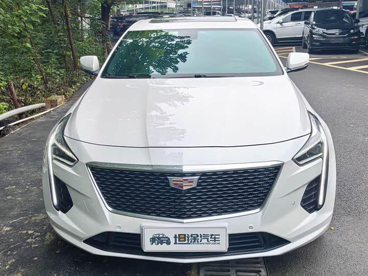 Фото 2 - Cadillac CT6