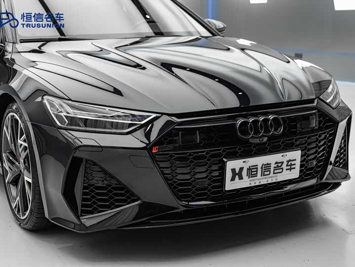 Фото 7 - Audi A7L