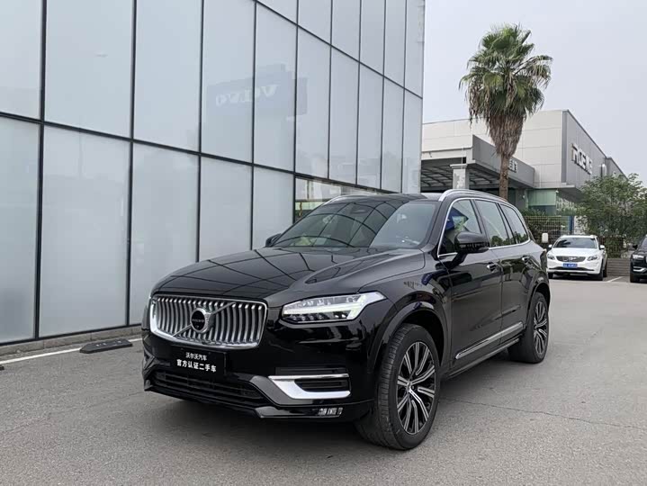 Фото 6 - Volvo XC90