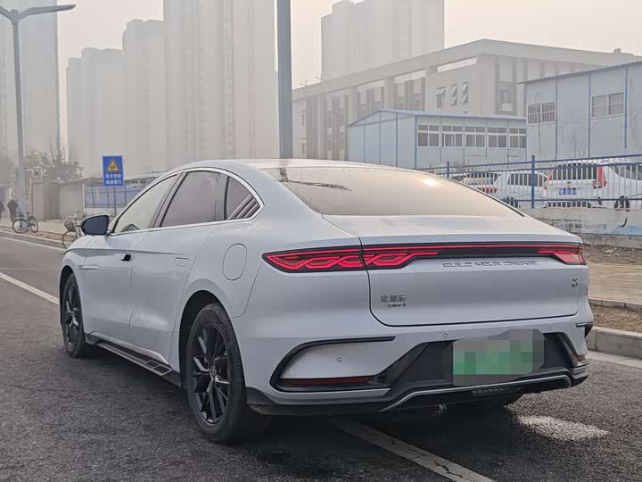 Фото 4 - BYD Han