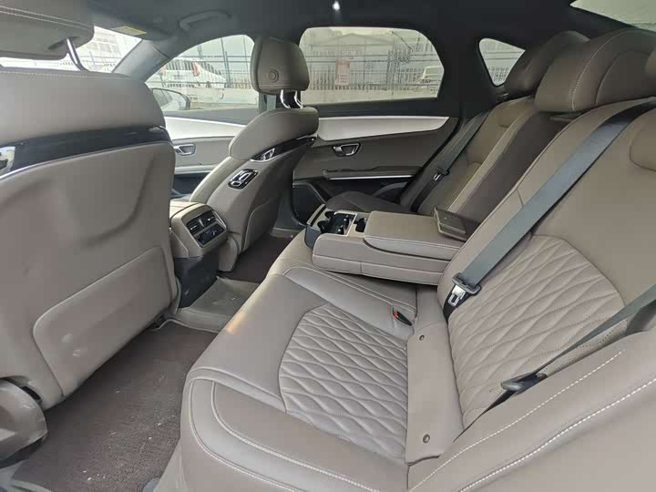 Фото 6 - BYD Han