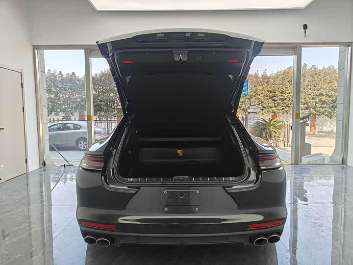 Фото 8 - Porsche Panamera