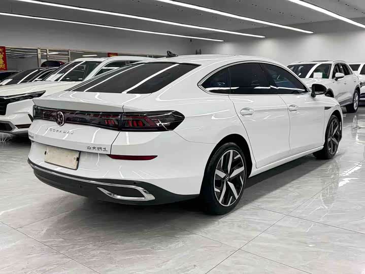 Фото 6 - Volkswagen Lamando L