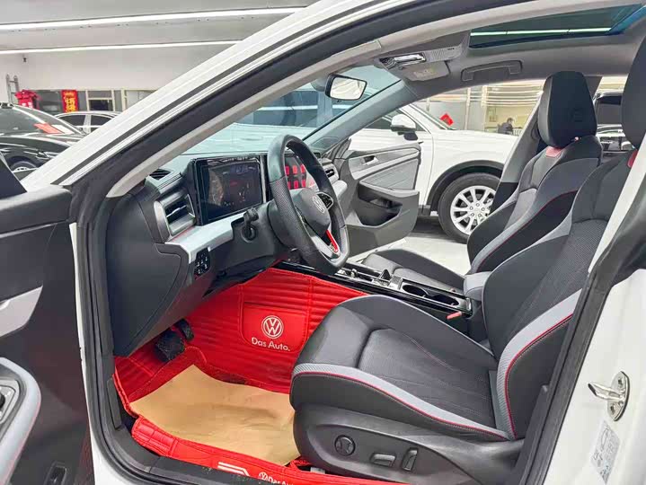 Фото 7 - Volkswagen Lamando L