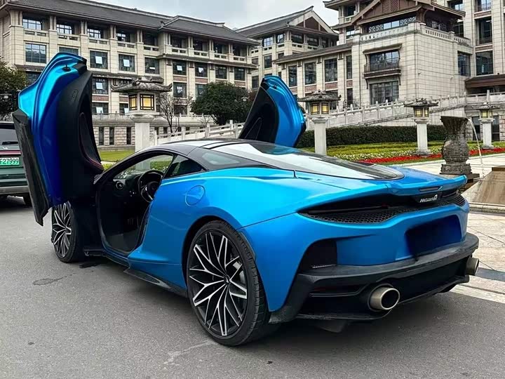 Фото 5 - McLaren GT