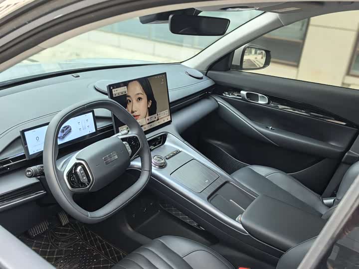 Фото 7 - Geely Galaxy E5