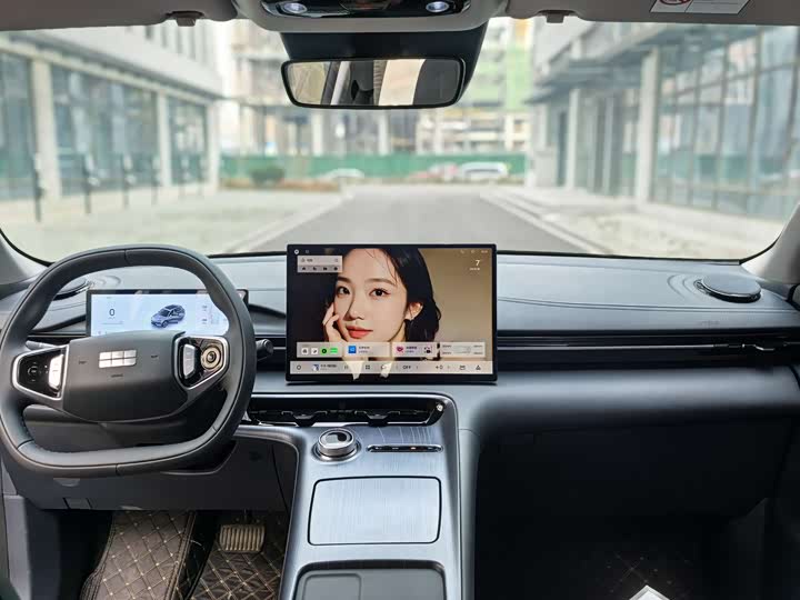 Фото 9 - Geely Galaxy E5