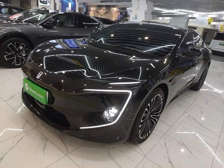 Фото 1 - Avatr 12