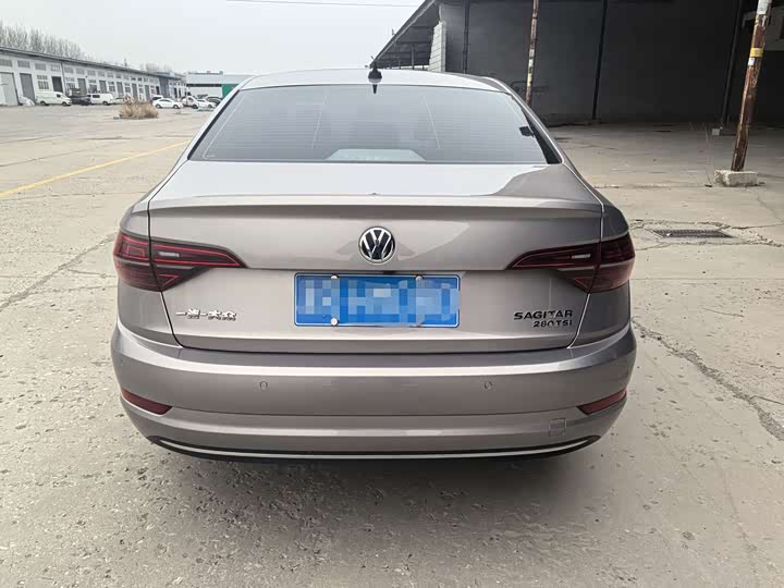 Фото 5 - Volkswagen Sagitar L