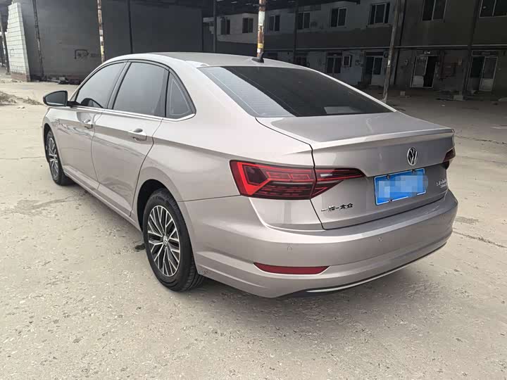 Фото 6 - Volkswagen Sagitar L