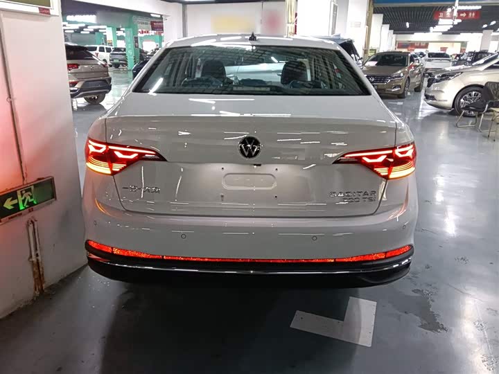 Фото 6 - Volkswagen Sagitar L