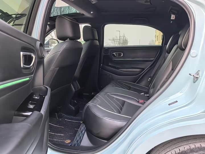 Фото 6 - Honda e:NP1