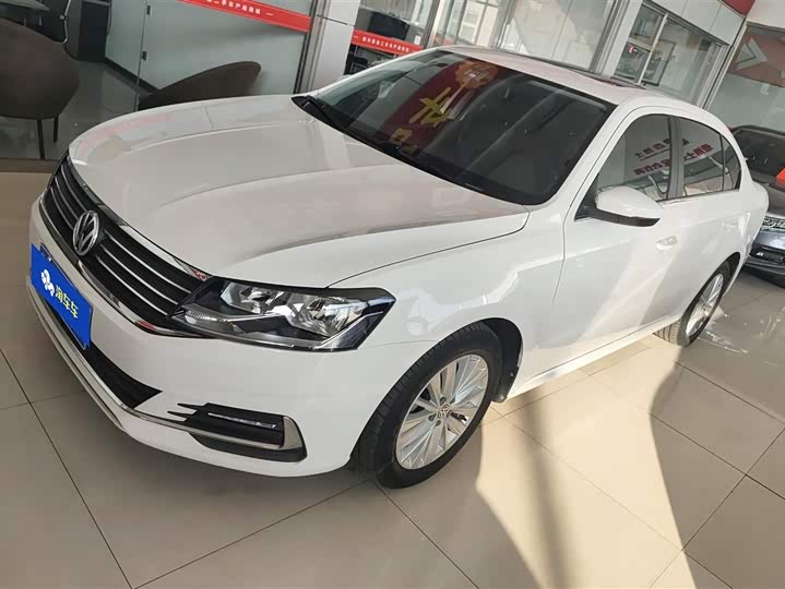 Фото 1 - Volkswagen Lavida