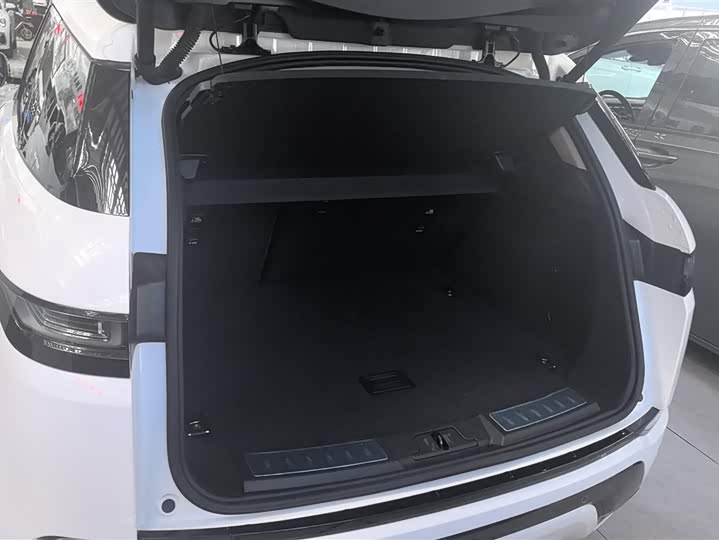 Фото 4 - Land Rover Range Rover Evoque L