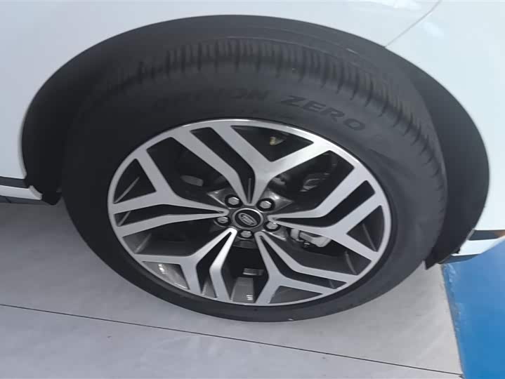 Фото 6 - Land Rover Range Rover Evoque L