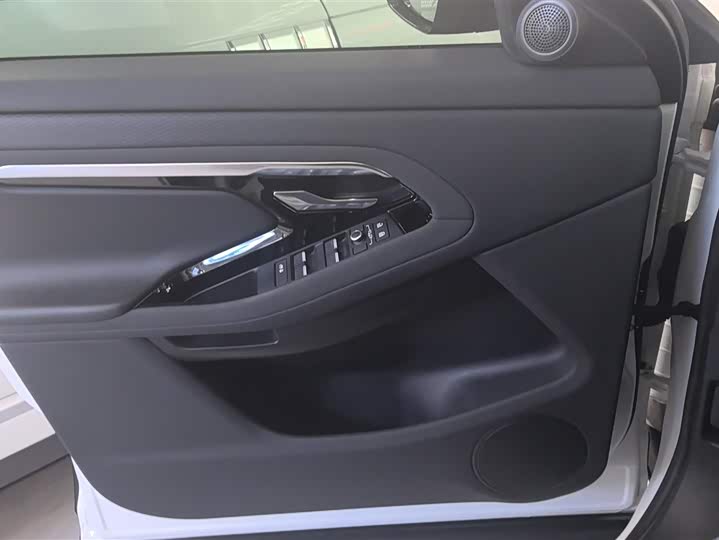 Фото 7 - Land Rover Range Rover Evoque L