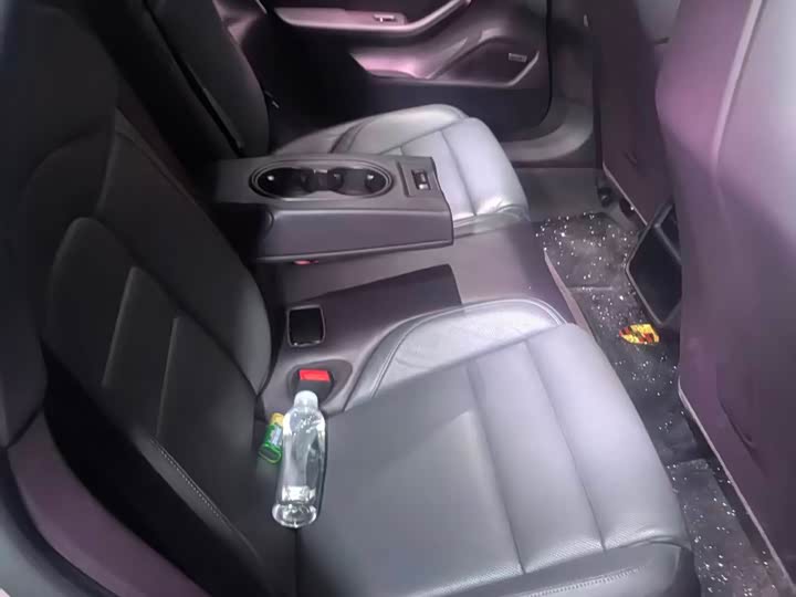 Фото 7 - Porsche Taycan