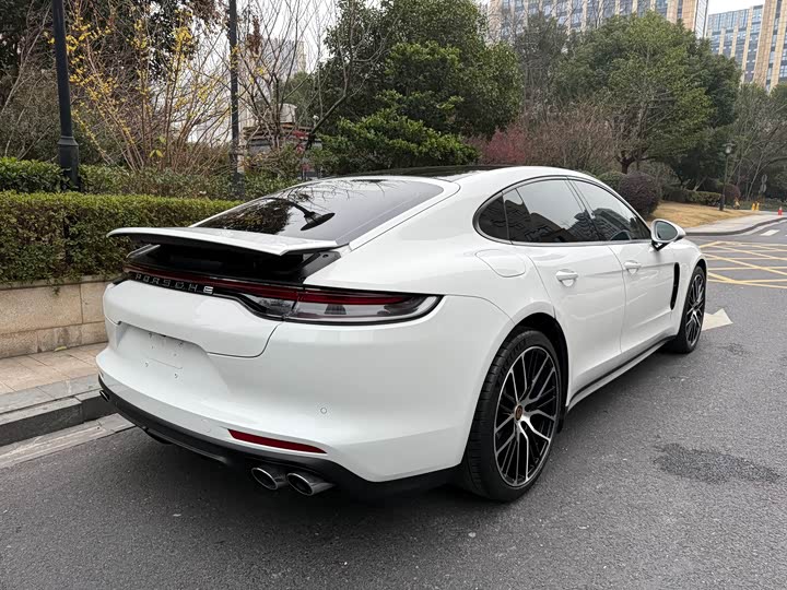 Фото 6 - Porsche Panamera