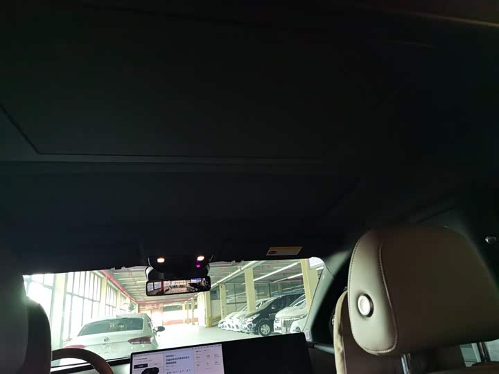 Фото 8 - LiXiang i6