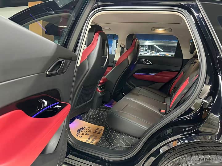 Фото 6 - Hongqi HS3