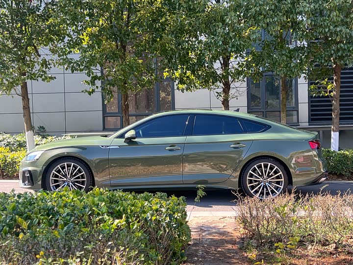 Фото 5 - Audi A5