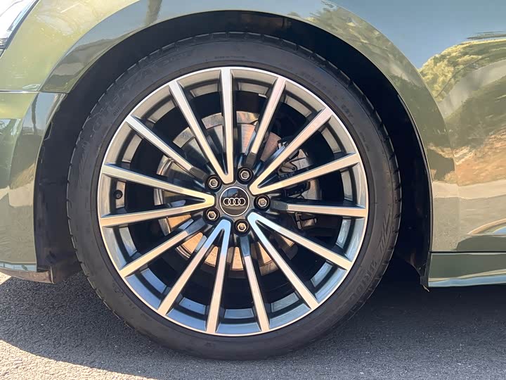 Фото 9 - Audi A5