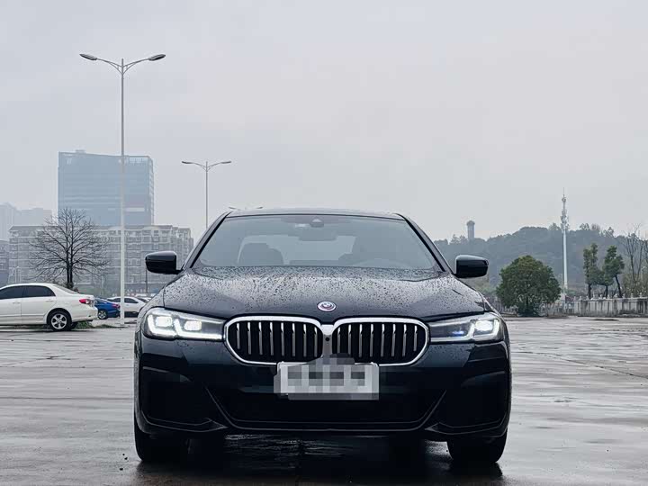 Фото 1 - BMW 5 Series