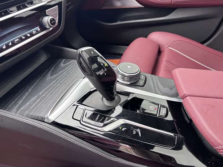 Фото 4 - BMW 5 Series