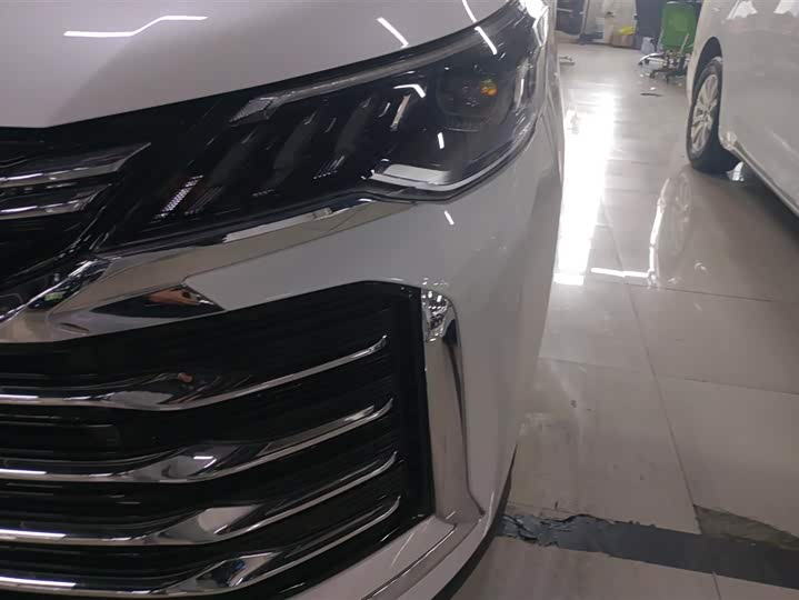 Фото 5 - Maxus G50