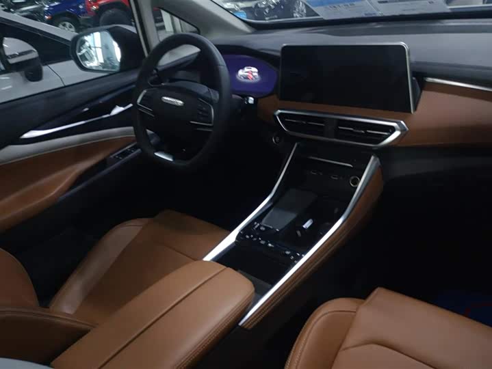 Фото 8 - Maxus G50