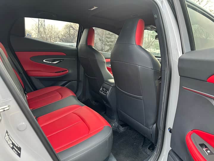 Фото 8 - Changan UNI-T