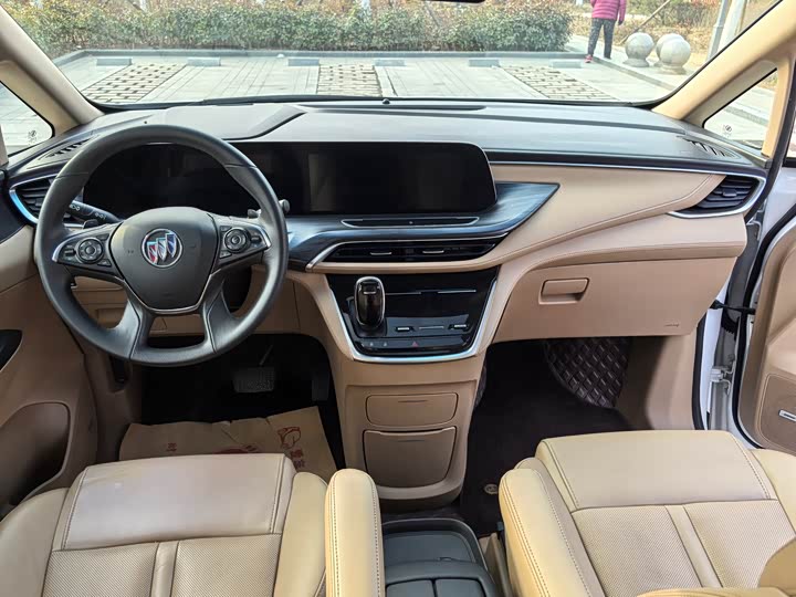 Фото 9 - Buick GL8 ES